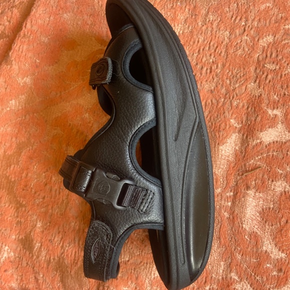 MBT Kisumu Sandals Y2k Size 8 /8.5 - Picture 10 of 15